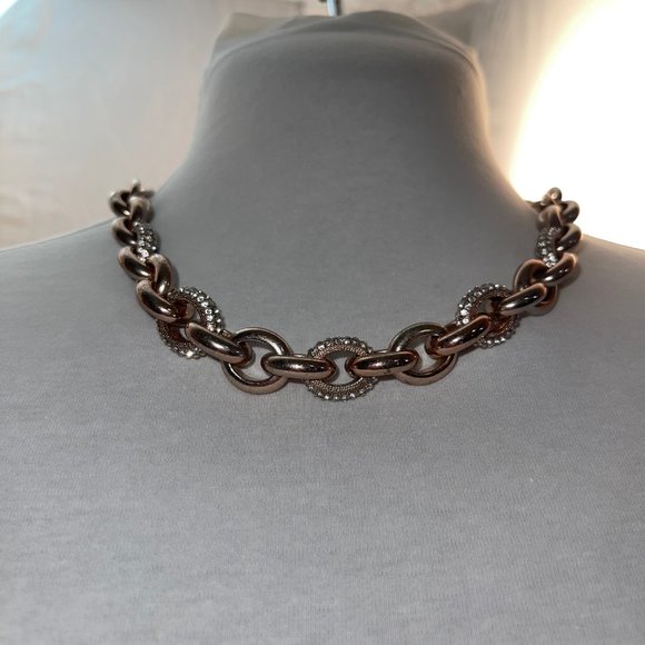 Gold Toned Chunky Link Necklace - Picture 7 of 10